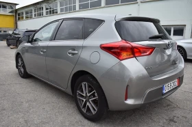 Toyota Auris 1.8HYBRID/NAVI/AUTOMAT/ПЪЛЕН СЕРВИЗ!!, снимка 3