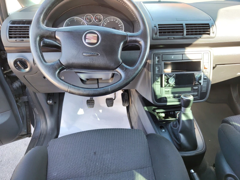 Seat Alhambra, снимка 11 - Автомобили и джипове - 45993647