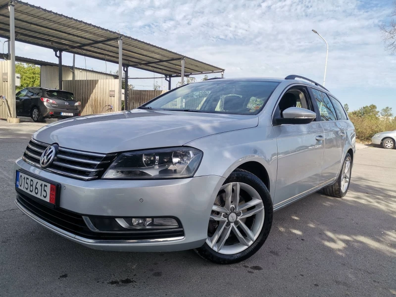 VW Passat УНИКАТ/NAVI/АВТОМАТ, снимка 1 - Автомобили и джипове - 47364068