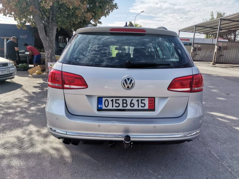 VW Passat УНИКАТ/NAVI/АВТОМАТ, снимка 5 - Автомобили и джипове - 47364068