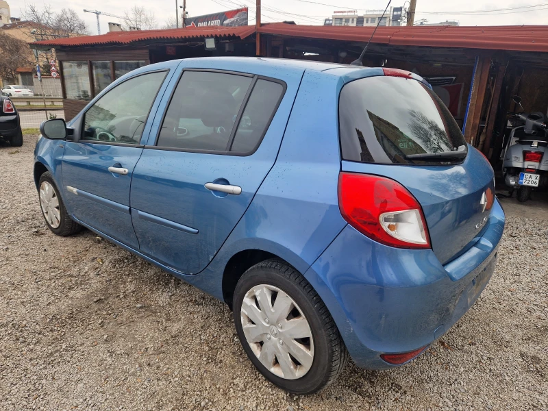 Renault Clio 1.1i, снимка 6 - Автомобили и джипове - 48100665