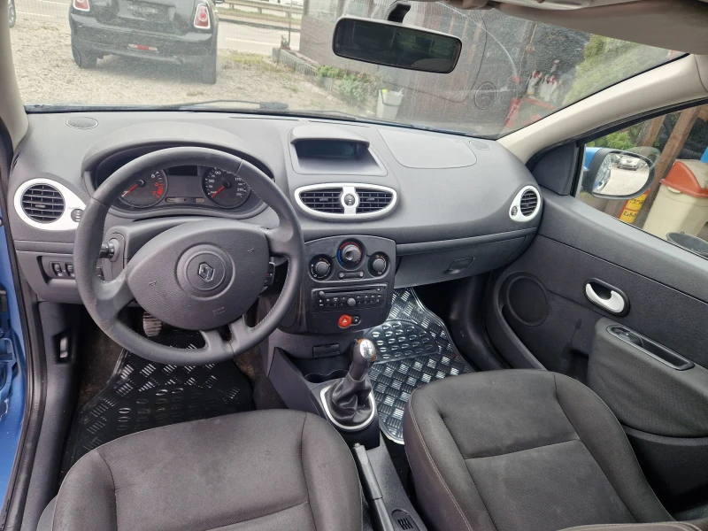 Renault Clio 1.1i, снимка 8 - Автомобили и джипове - 48100665