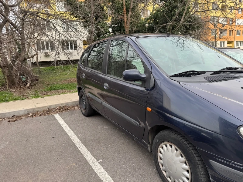 Renault Scenic, снимка 4 - Автомобили и джипове - 49466940