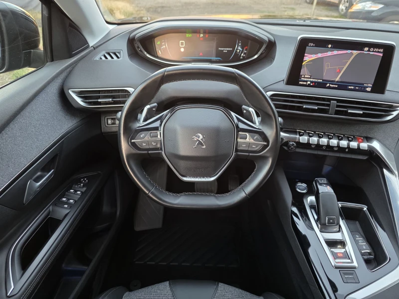 Peugeot 5008 1.2 PureTech Allure, снимка 8 - Автомобили и джипове - 51021872