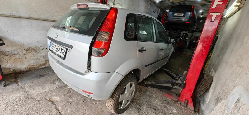 Ford Fiesta, снимка 3 - Автомобили и джипове - 51233225