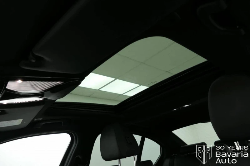 BMW 330 i xDrive M Sport Paket Sportautomatic, снимка 9 - Автомобили и джипове - 52727307