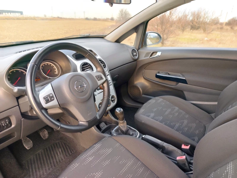 Opel Corsa 1.2i FACE!!!, снимка 7 - Автомобили и джипове - 53090256