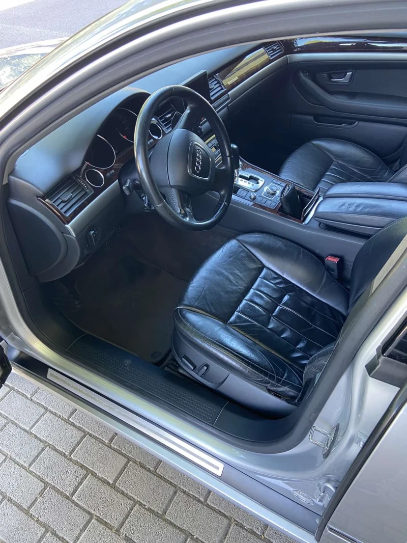 Audi A8, снимка 11 - Автомобили и джипове - 53251150
