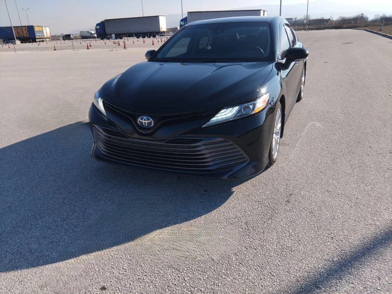 Toyota Camry XLE, снимка 6 - Автомобили и джипове - 53452846