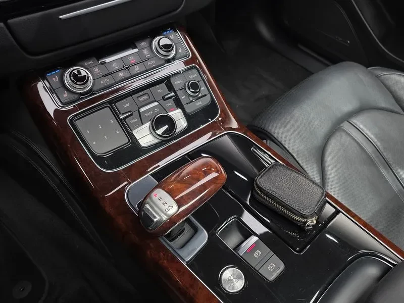 Audi A8 4.2 FSI Quattro, снимка 9 - Автомобили и джипове - 54188668