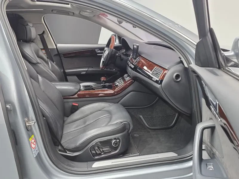 Audi A8 4.2 FSI Quattro, снимка 10 - Автомобили и джипове - 54188668