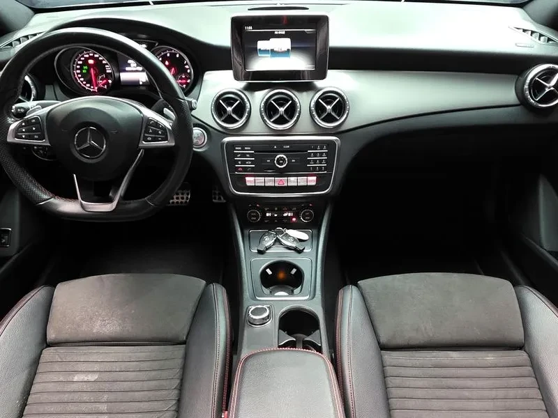 Mercedes-Benz CLA 2.5, снимка 7 - Автомобили и джипове - 54287626