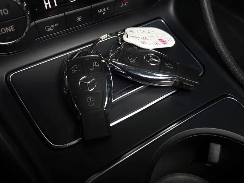 Mercedes-Benz CLA 2.5, снимка 16 - Автомобили и джипове - 54287626