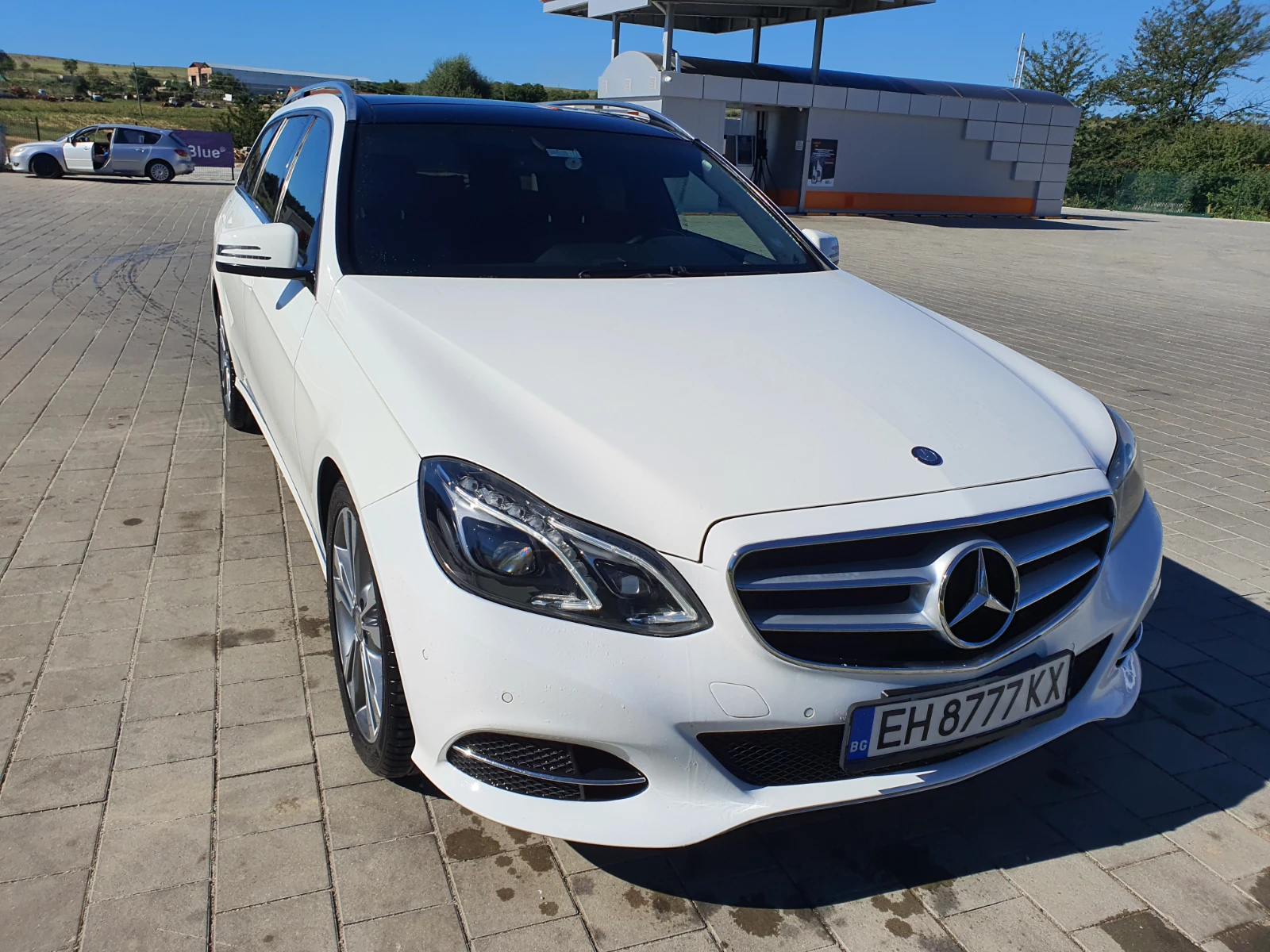 Mercedes-Benz E 220 Комби, снимка 1