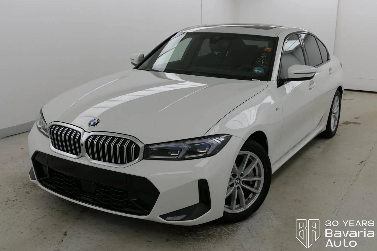 BMW 330 i xDrive M Sport Paket Sportautomatic, снимка 1