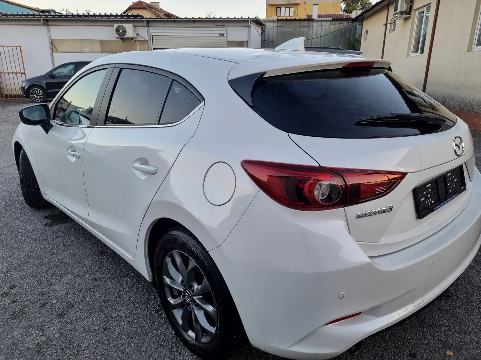 Mazda 3 2.0i 120кс/Revolution/Автомат/Евро6b/Facelift/ - изображение 6