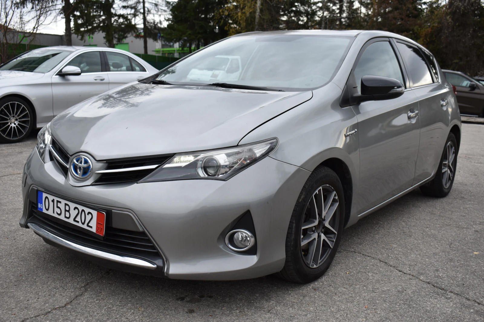 Toyota Auris 1.8HYBRID/NAVI/AUTOMAT/ПЪЛЕН СЕРВИЗ!! - [1] 