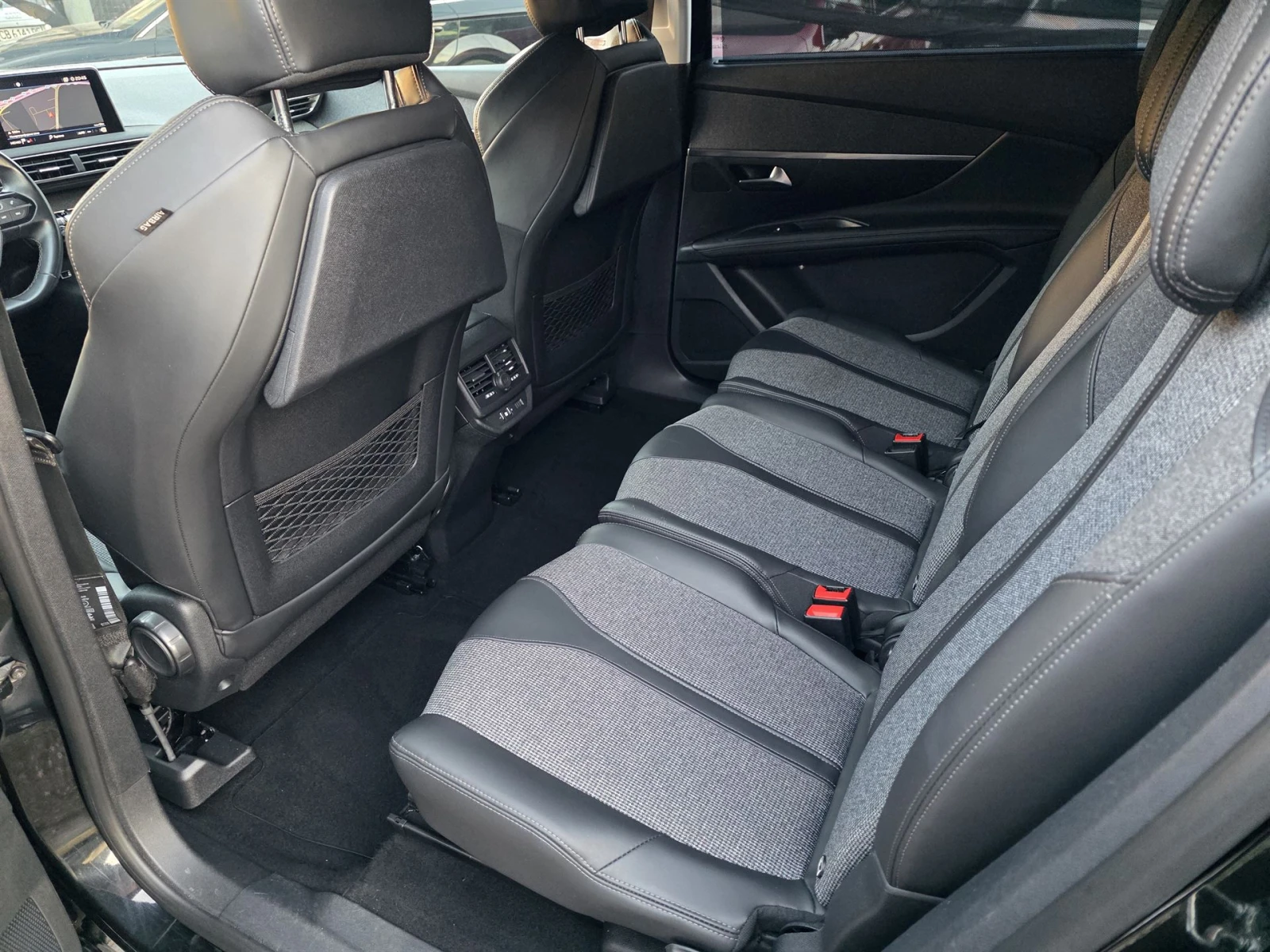 Peugeot 5008 1.2 PureTech Allure | Mobile.bg   15