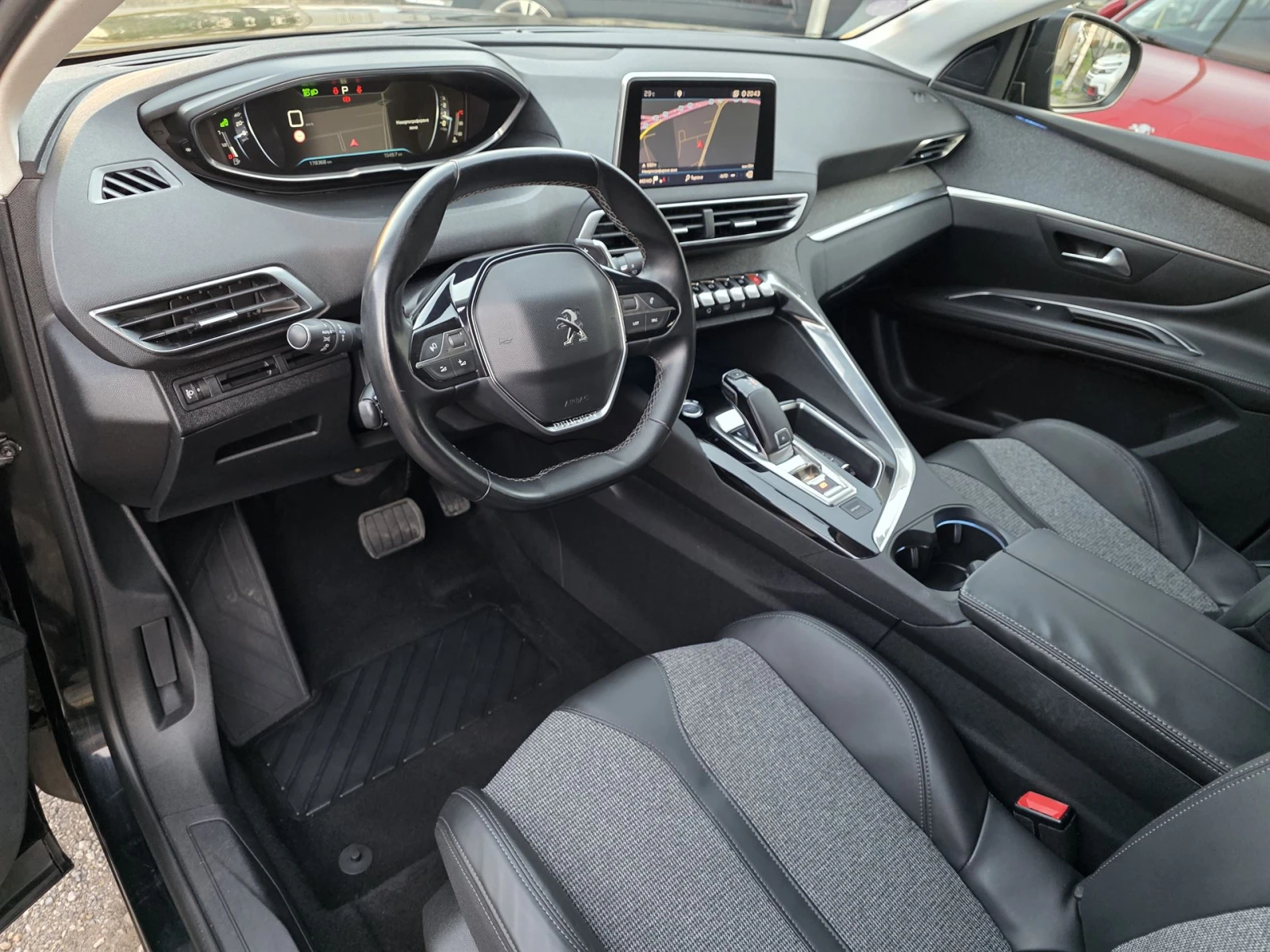 Peugeot 5008 1.2 PureTech Allure - изображение 7