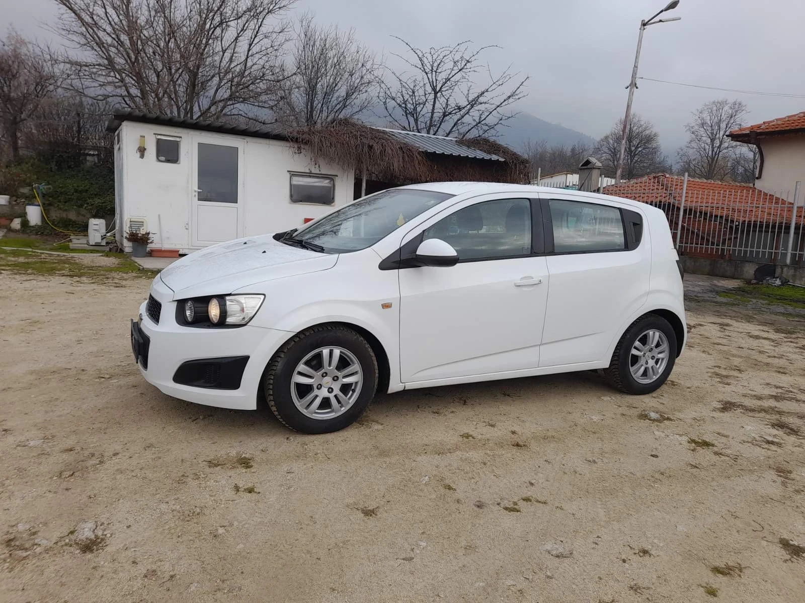 Chevrolet Aveo 1.2 бензин - изображение 3