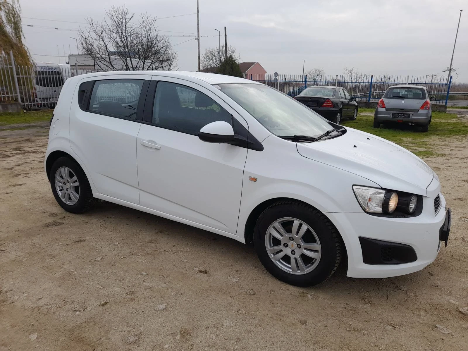 Chevrolet Aveo 1.2 бензин - изображение 5