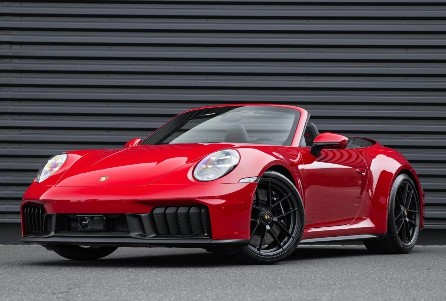 Porsche 911 992.2 CARRERA 4 GTS/CABRIO/BOSE/SPORT DESIGN/LIFT/ - изображение 4