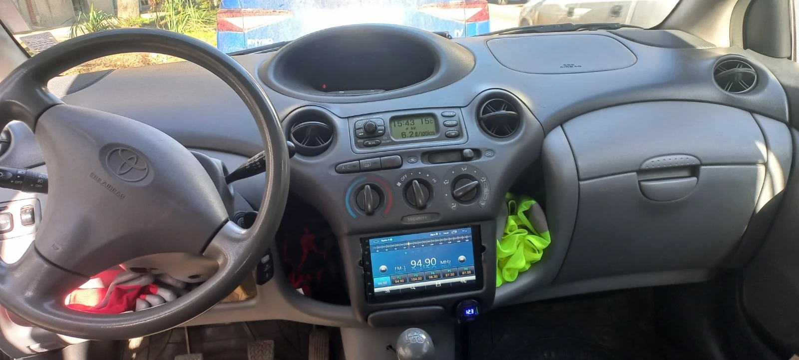 Toyota Yaris vvti, снимка 5 - Автомобили и джипове - 53779371