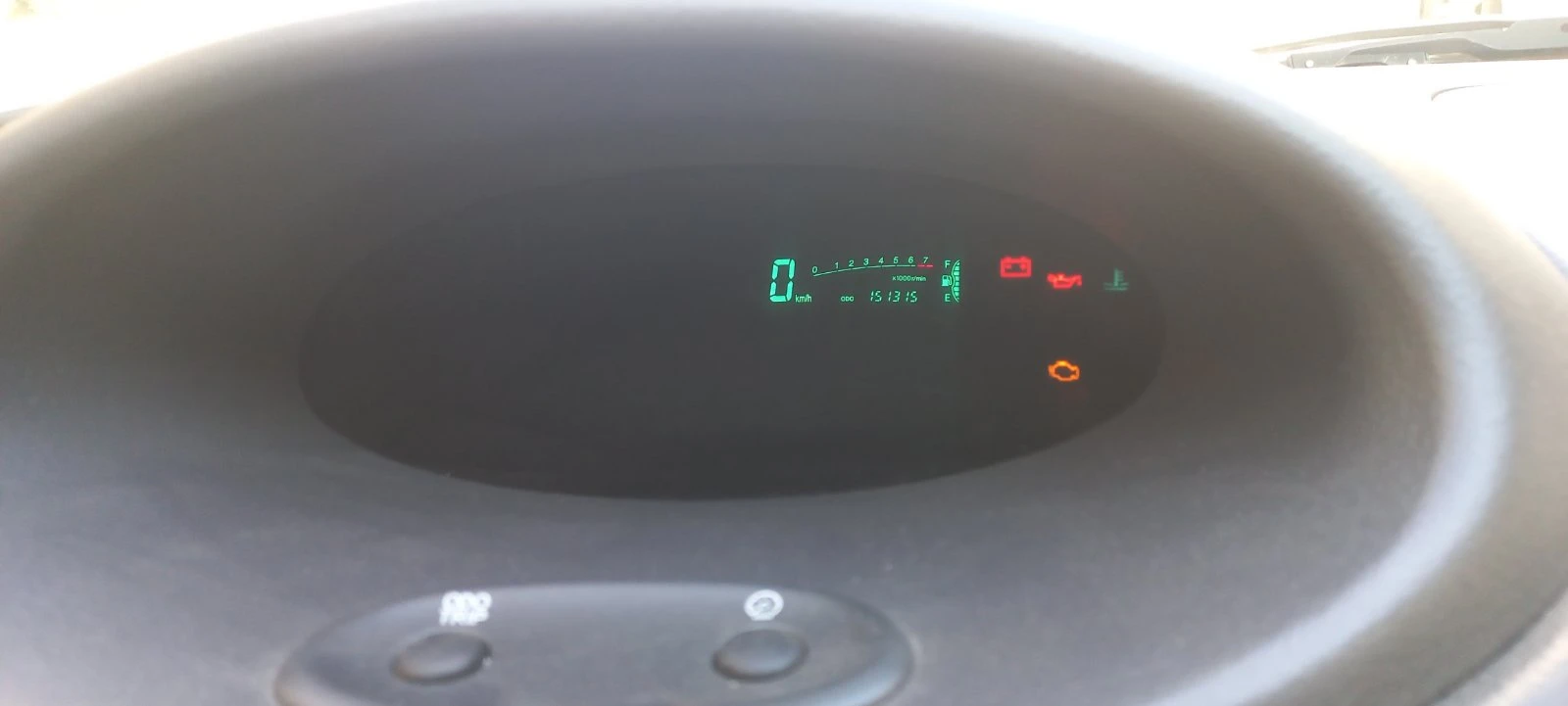 Toyota Yaris vvti, снимка 6 - Автомобили и джипове - 53779371