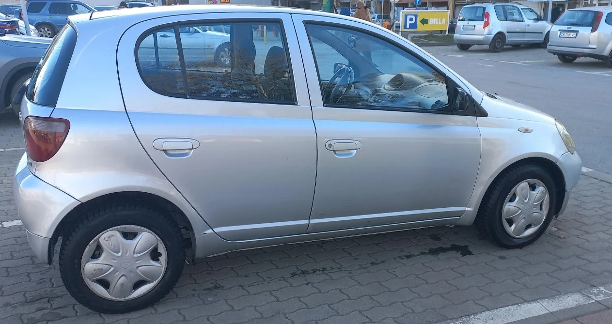Toyota Yaris vvti, снимка 2 - Автомобили и джипове - 53779371