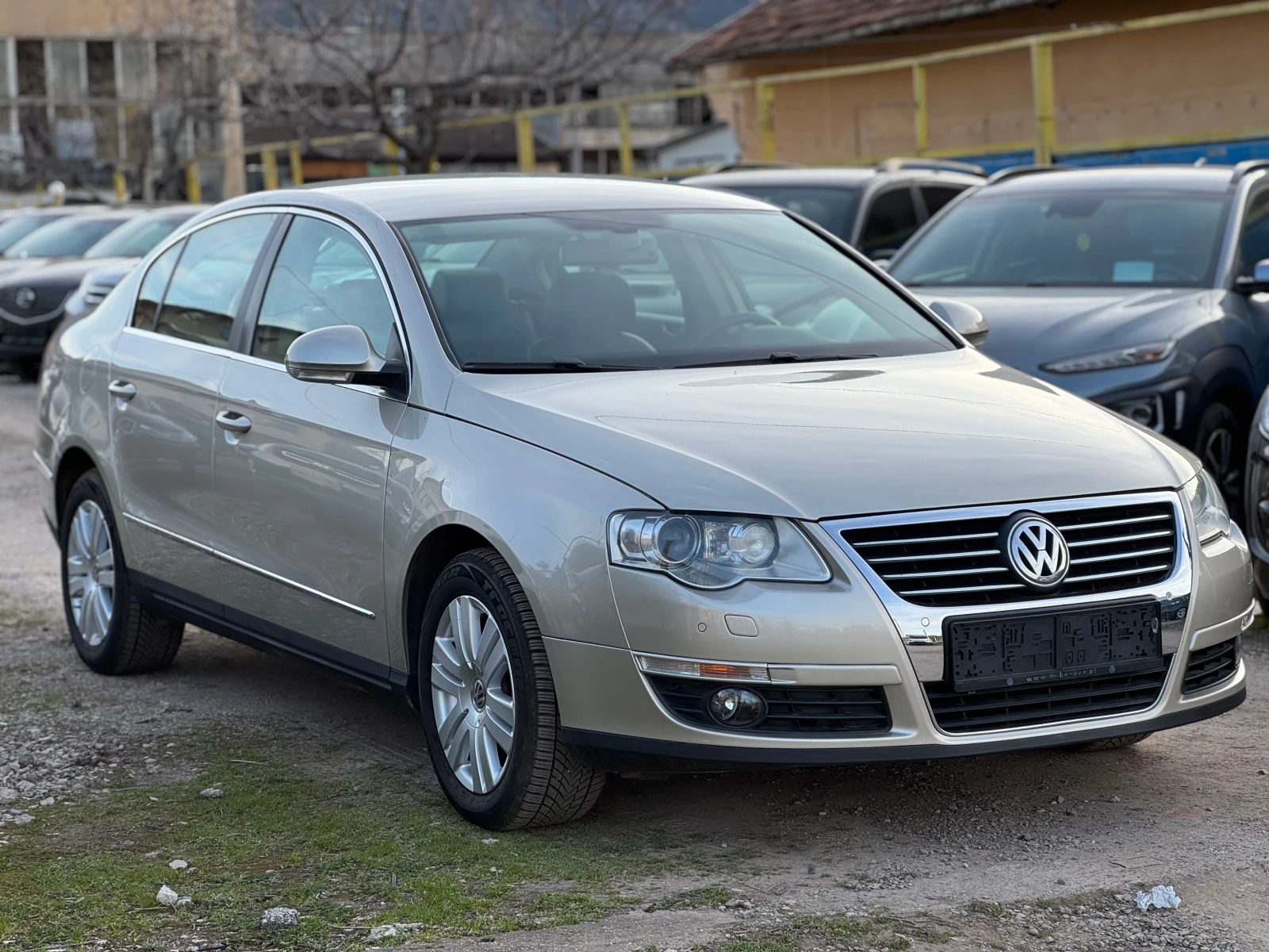 VW Passat 2.0TDI * Highline* Automatic, снимка 3 - Автомобили и джипове - 53780364