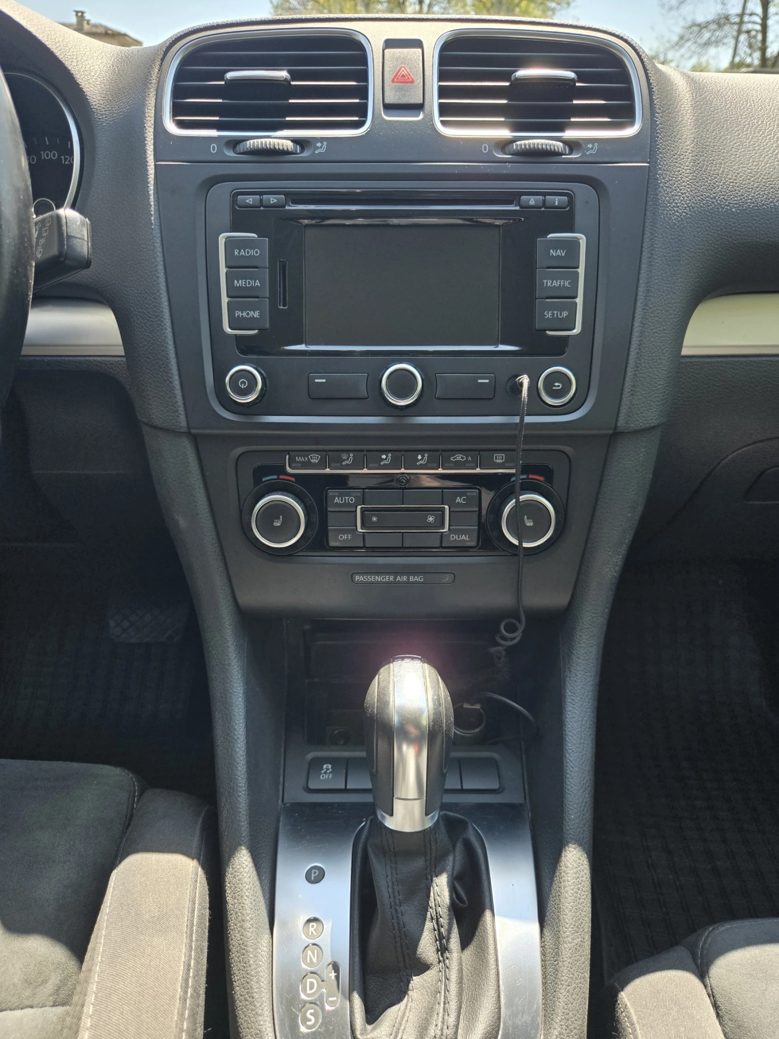 VW Golf, снимка 10 - Автомобили и джипове - 54314224