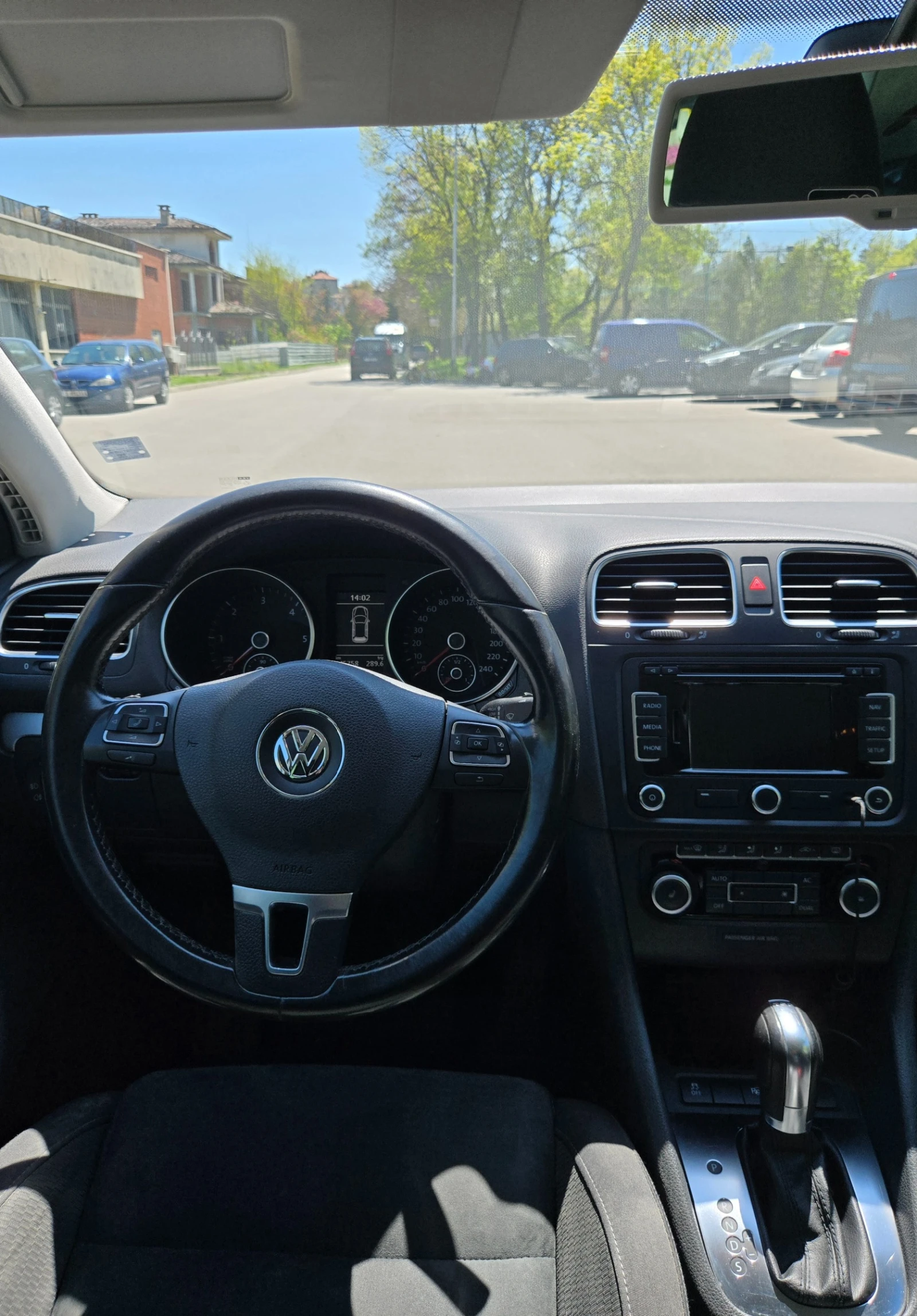 VW Golf, снимка 8 - Автомобили и джипове - 54314224