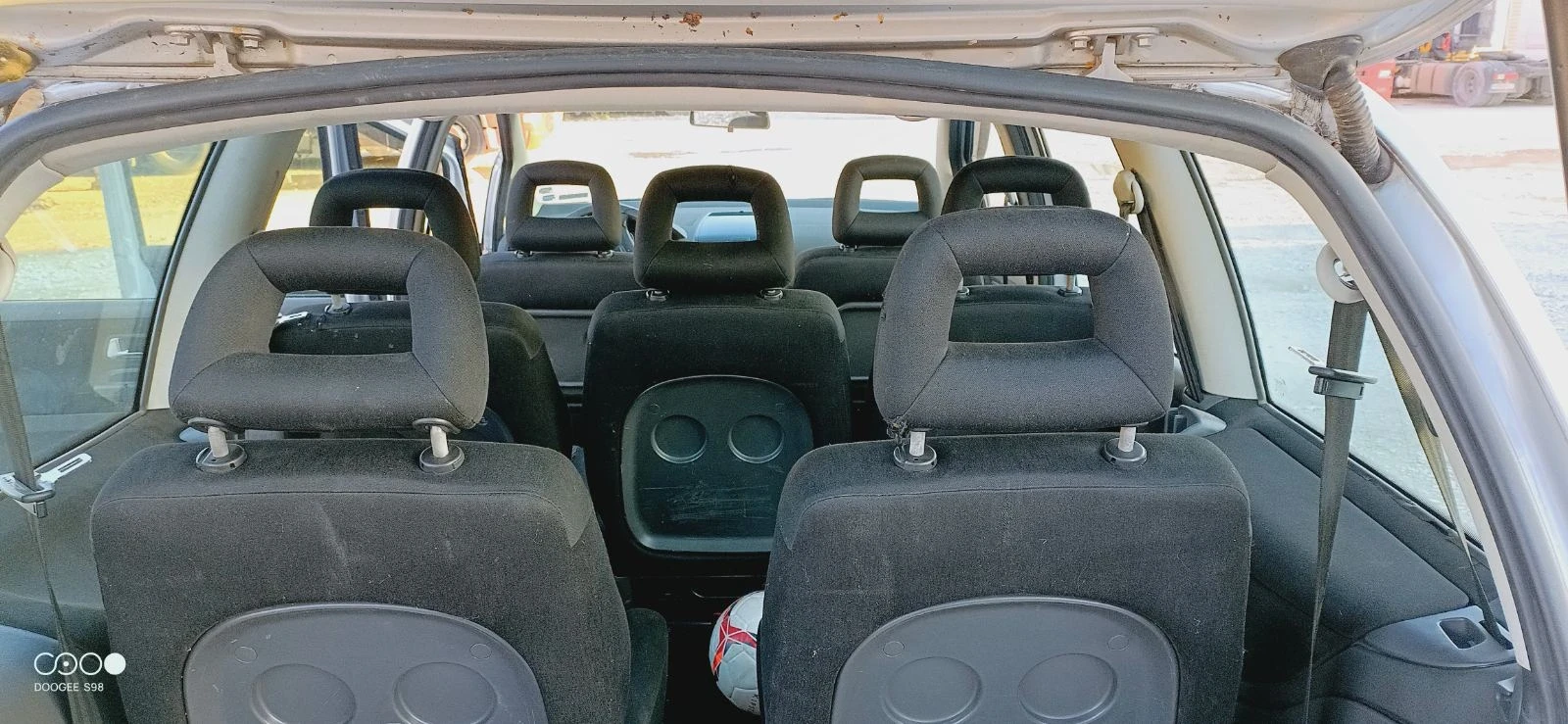 Seat Alhambra 1.9 TDI, снимка 9 - Автомобили и джипове - 54398934