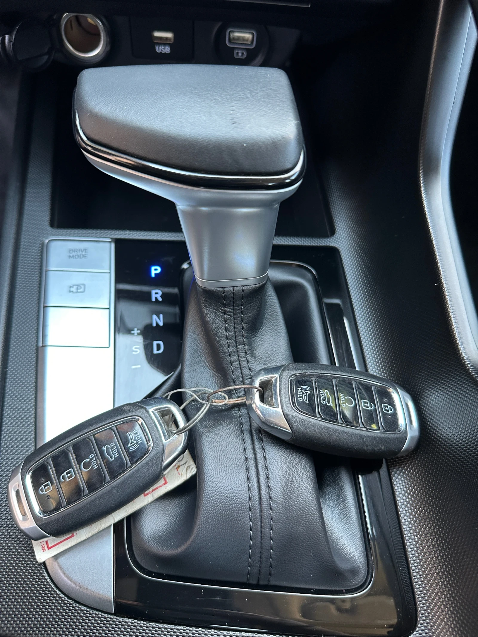 Hyundai Elantra 2.0 MPi, Автоматик 8 ст., ПОДГРЯВАНЕ, КЛИМАТРОНИК,, снимка 13 - Автомобили и джипове - 54543892