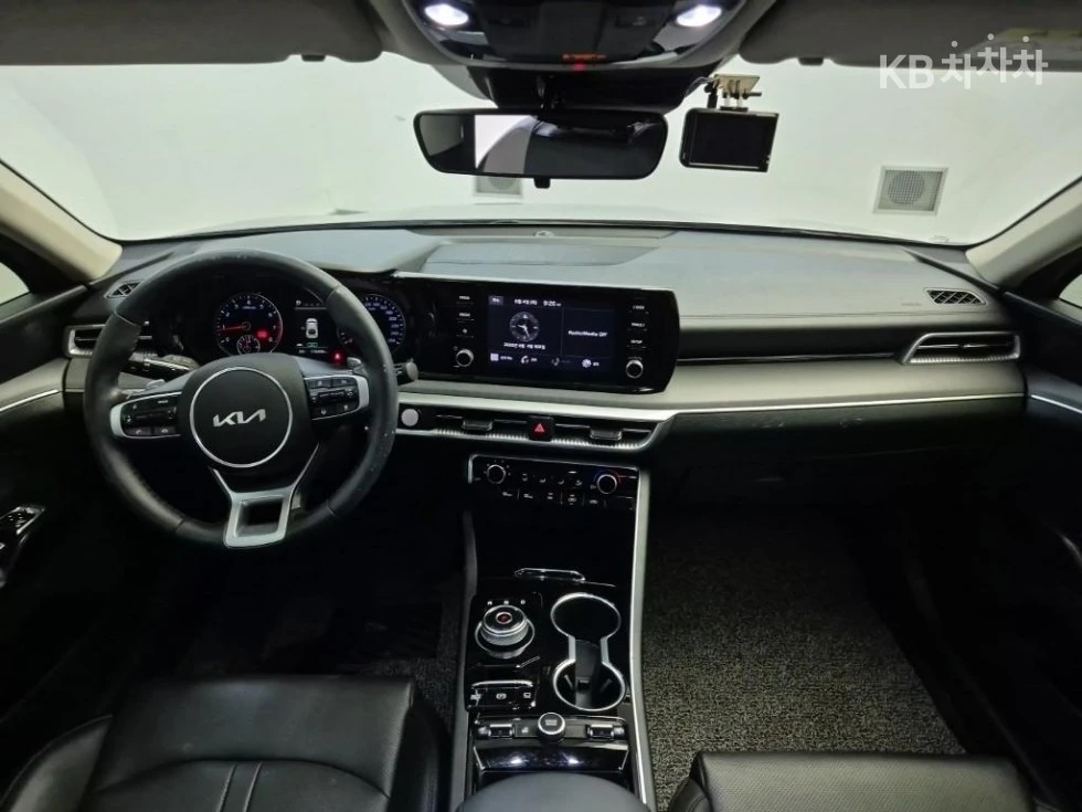 Kia K5 ПОДГРЕВ* КАМЕРА* КЕЙЛЕС* , снимка 6 - Автомобили и джипове - 54840375