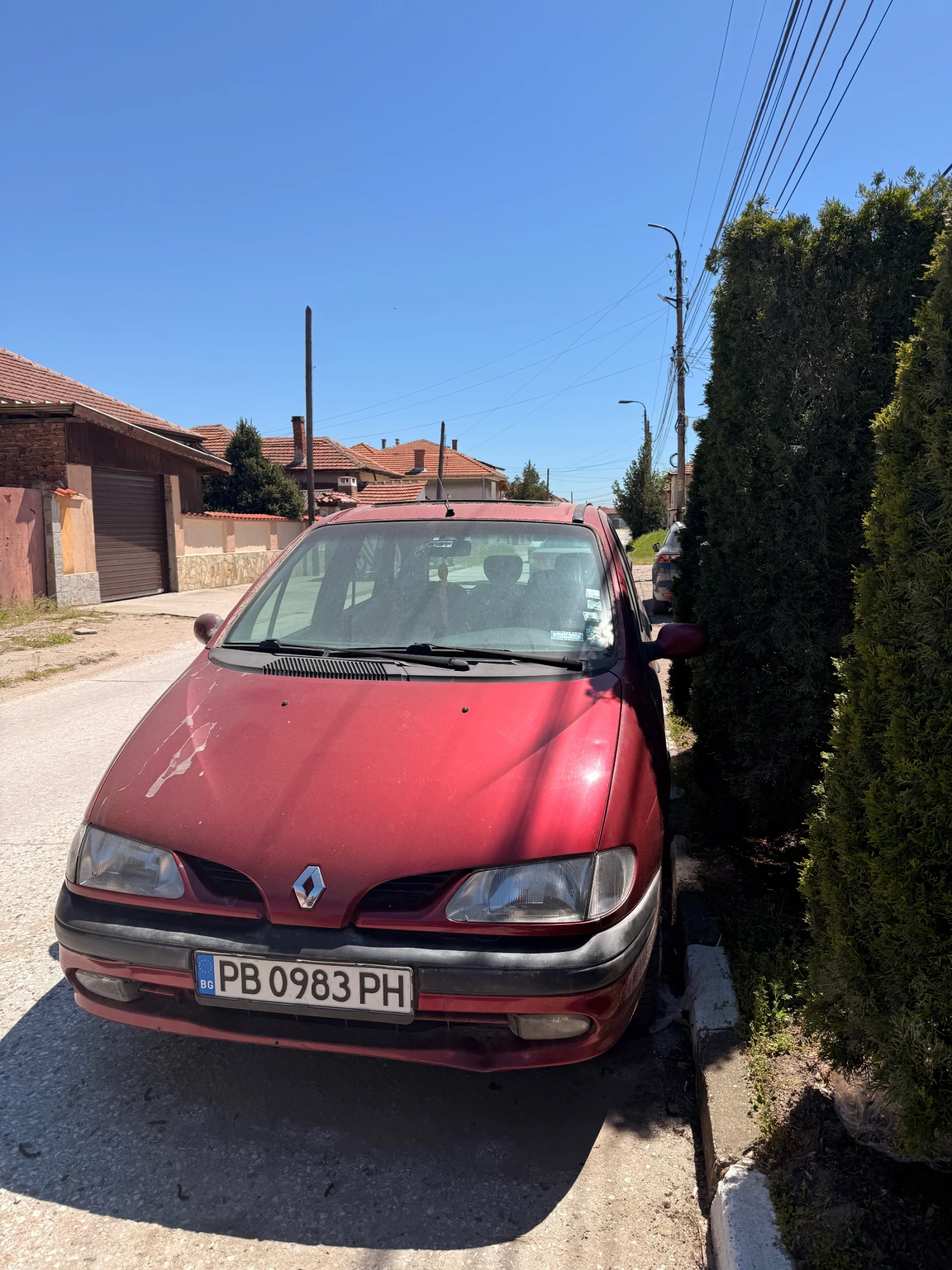 Renault Scenic 1.6 i, снимка 3 - Автомобили и джипове - 54895935