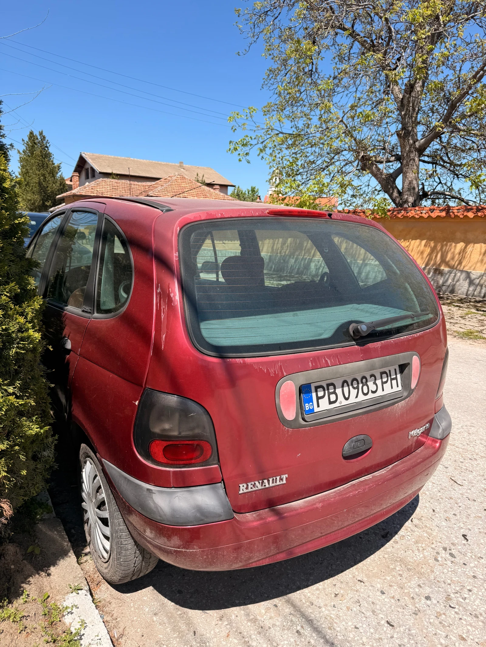 Renault Scenic 1.6 i, снимка 6 - Автомобили и джипове - 54895935