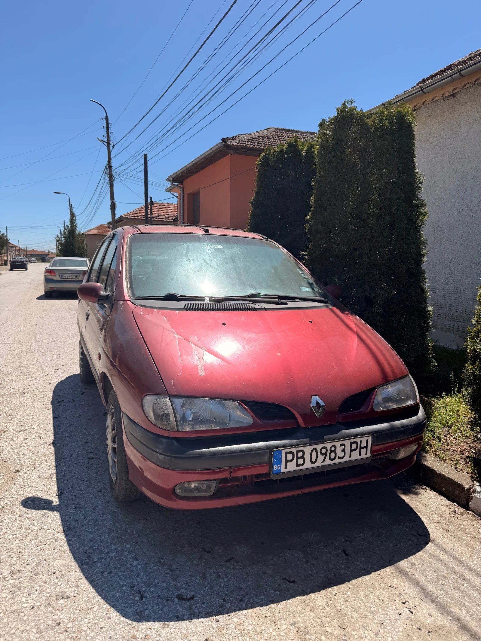 Renault Scenic 1.6 i, снимка 2 - Автомобили и джипове - 54895935