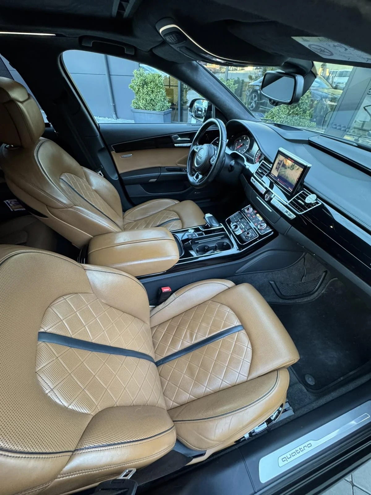 Audi A8, снимка 11 - Автомобили и джипове - 55169091
