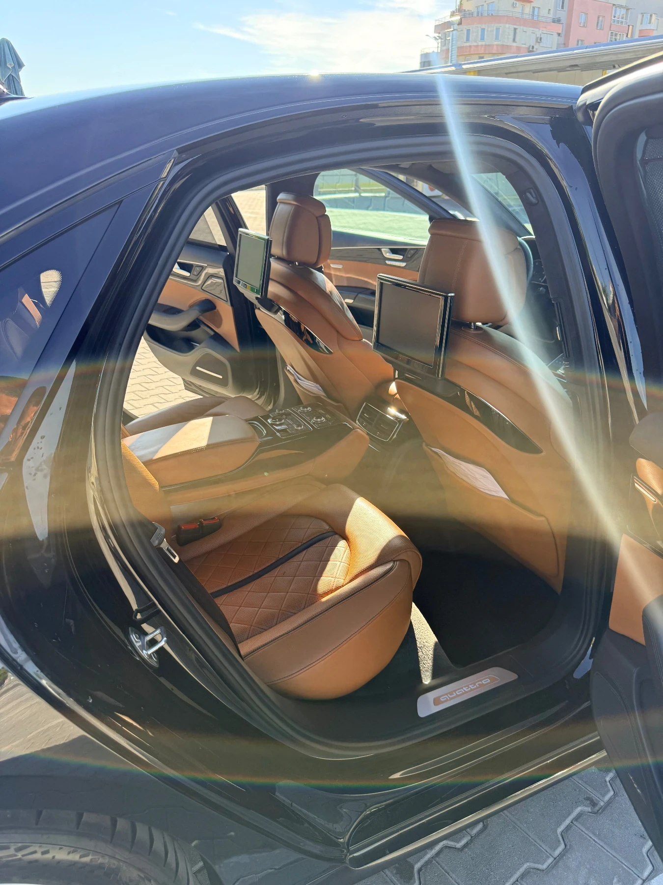 Audi A8, снимка 8 - Автомобили и джипове - 56649113