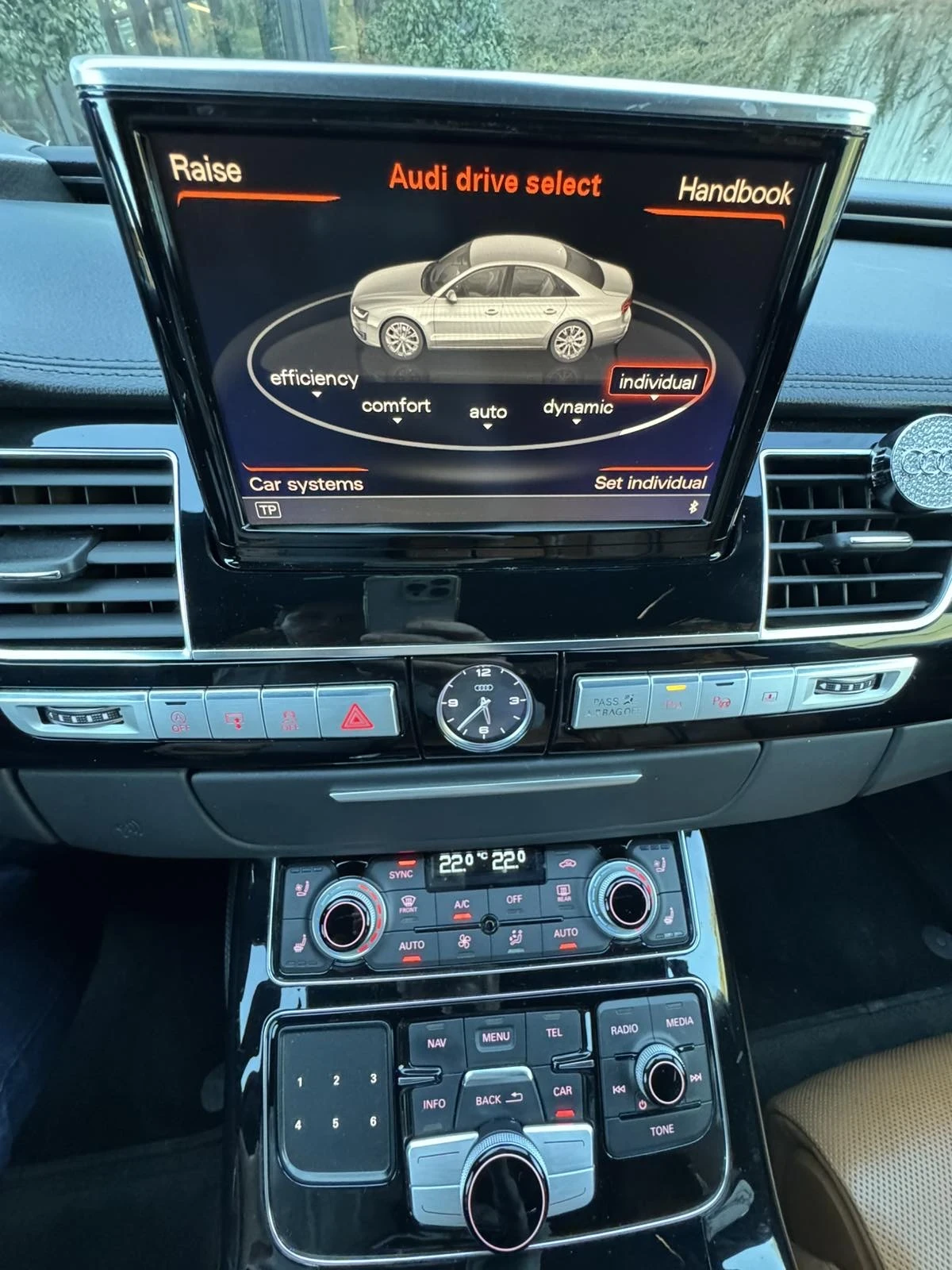 Audi A8, снимка 15 - Автомобили и джипове - 55169091