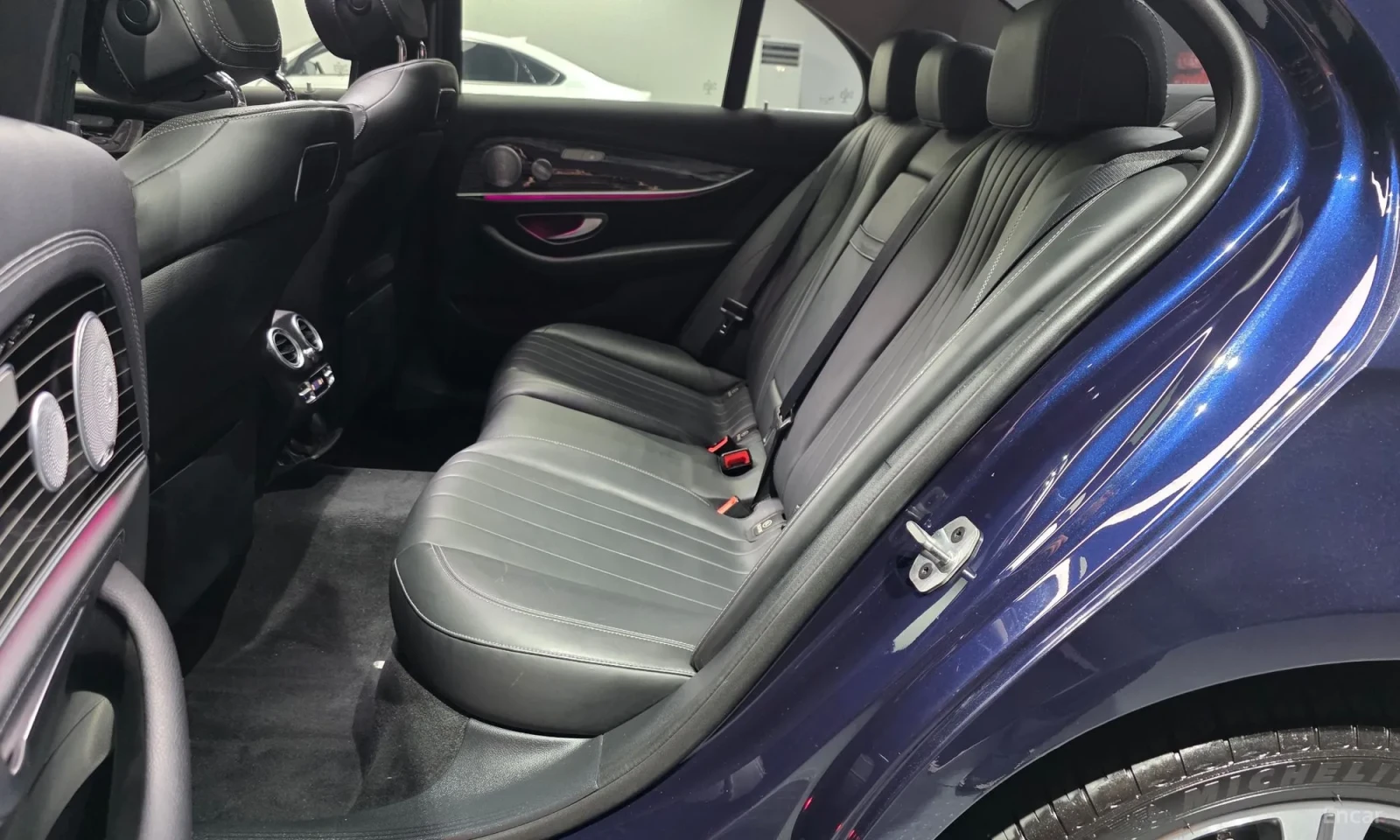 Mercedes-Benz E 450 4MATIC\Burmeister\Дигитално табло\Обдухване, снимка 11 - Автомобили и джипове - 55622407