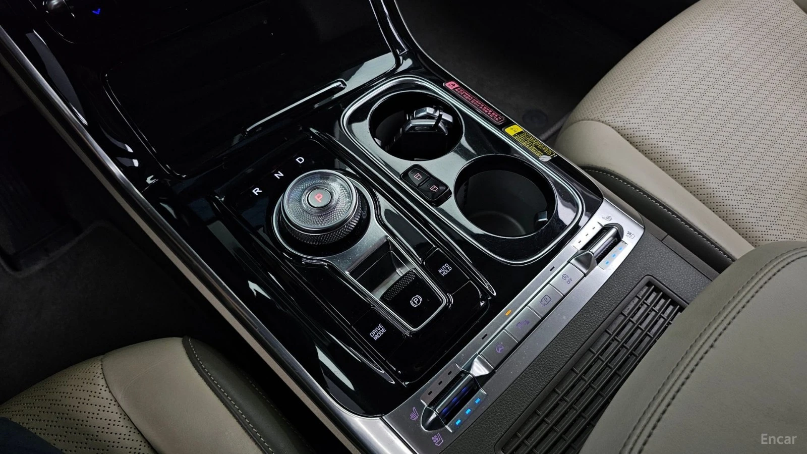 Kia Carnival HIGH-LIMOUSINE* DISTRONIC* 360* КАМЕРА* ОБДУХВАНЕ*, снимка 11 - Автомобили и джипове - 55628050
