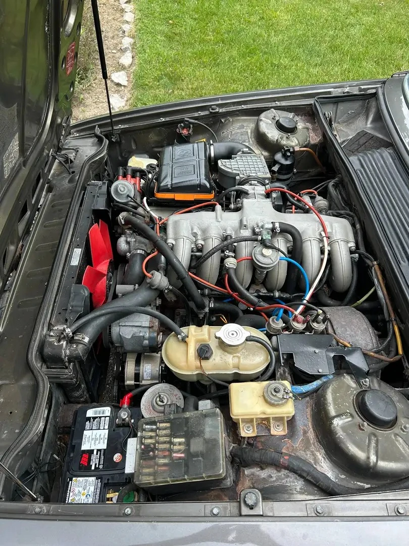 BMW 633 CSI ЦЕНА ДО БЪЛГАРИЯ АВТОКРЕДИТ, снимка 8 - Автомобили и джипове - 55742154