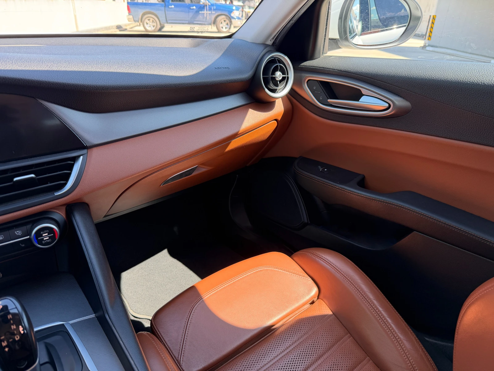 Alfa Romeo Giulia Veloce, снимка 11 - Автомобили и джипове - 55911614