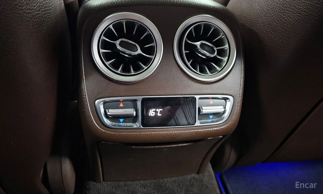Mercedes-Benz CLS 400 AMG* LINE* 4MATIC* BURMESTER* ОБДУХВАНЕ* ДИСТРОНИК, снимка 16 - Автомобили и джипове - 55971473
