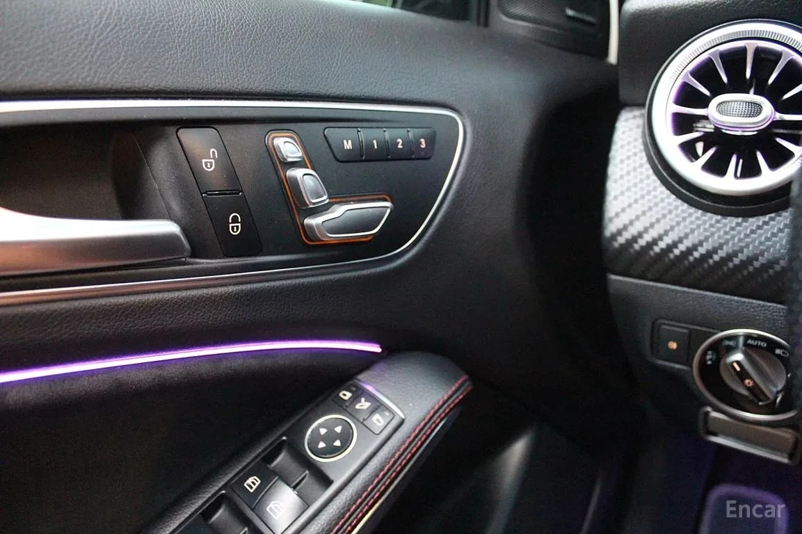 Mercedes-Benz A45 AMG 4MATIC, снимка 9 - Автомобили и джипове - 56031471