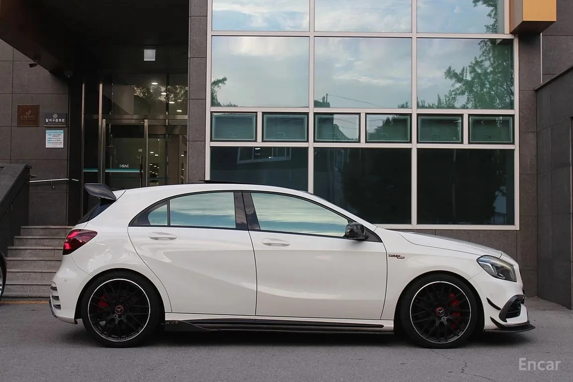 Mercedes-Benz A45 AMG 4MATIC, снимка 4 - Автомобили и джипове - 56031471