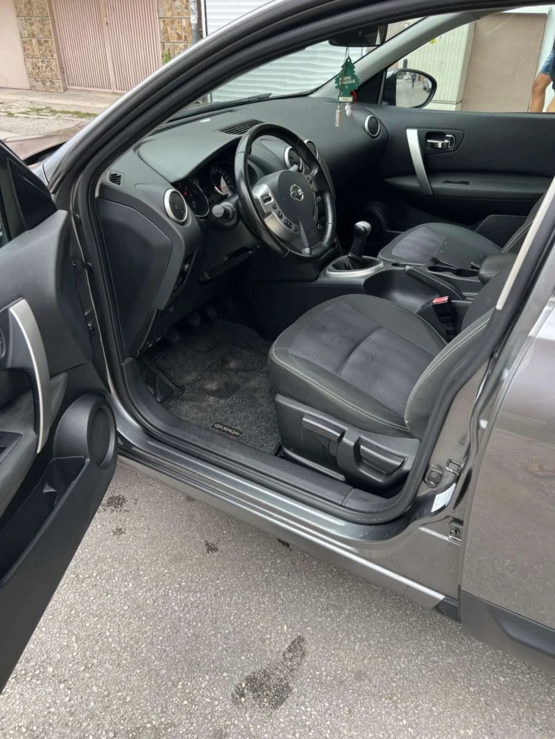 Nissan Qashqai 1.6 I, снимка 10 - Автомобили и джипове - 47682310