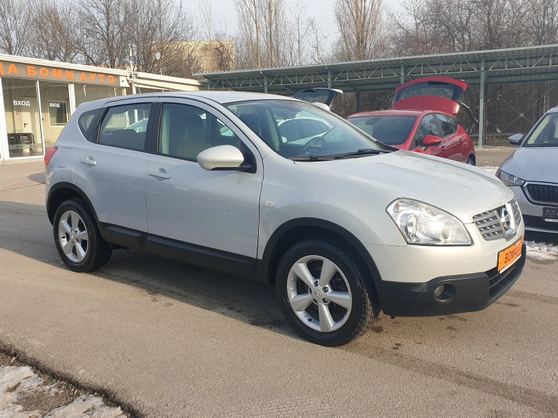 Nissan Qashqai 2.0DCi* Klimatronik* , снимка 3 - Автомобили и джипове - 48755092